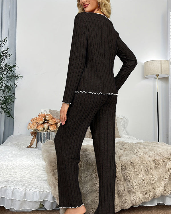 Curvvvy® CozyWear – Black Long-Sleeve Pajama Set with Pants curvvvy