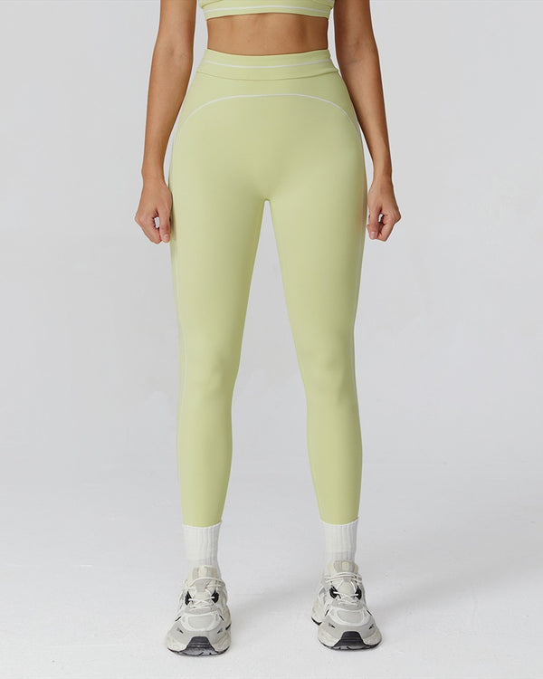 Curvvvy™ High-Waisted Contrast Trim Yoga Leggings