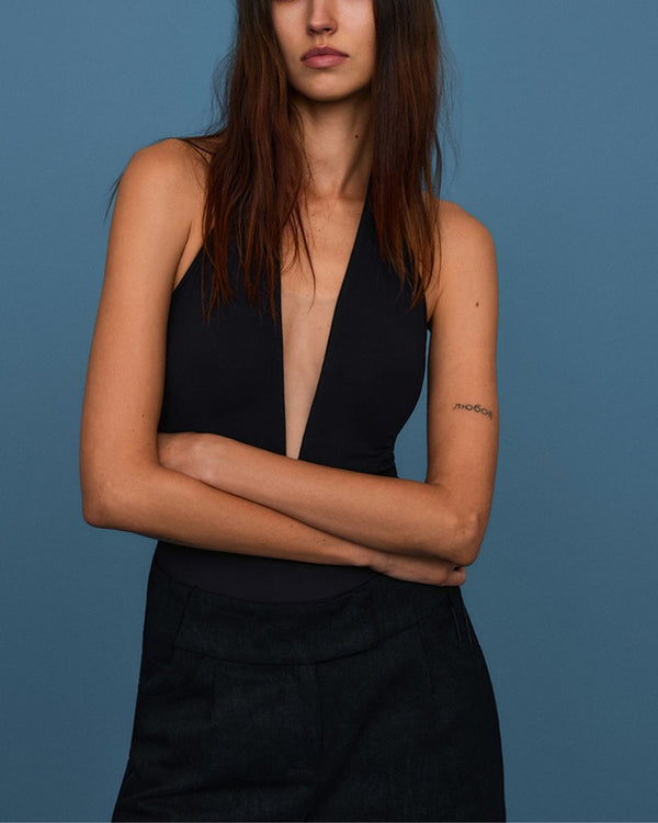 Curvvvy™ Deep Mesh V Halter Backless Top