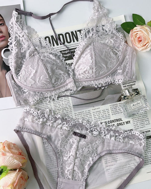 Curvvvy™ Floral Lace Halter Bralette & Cheeky Panties Lingerie Set