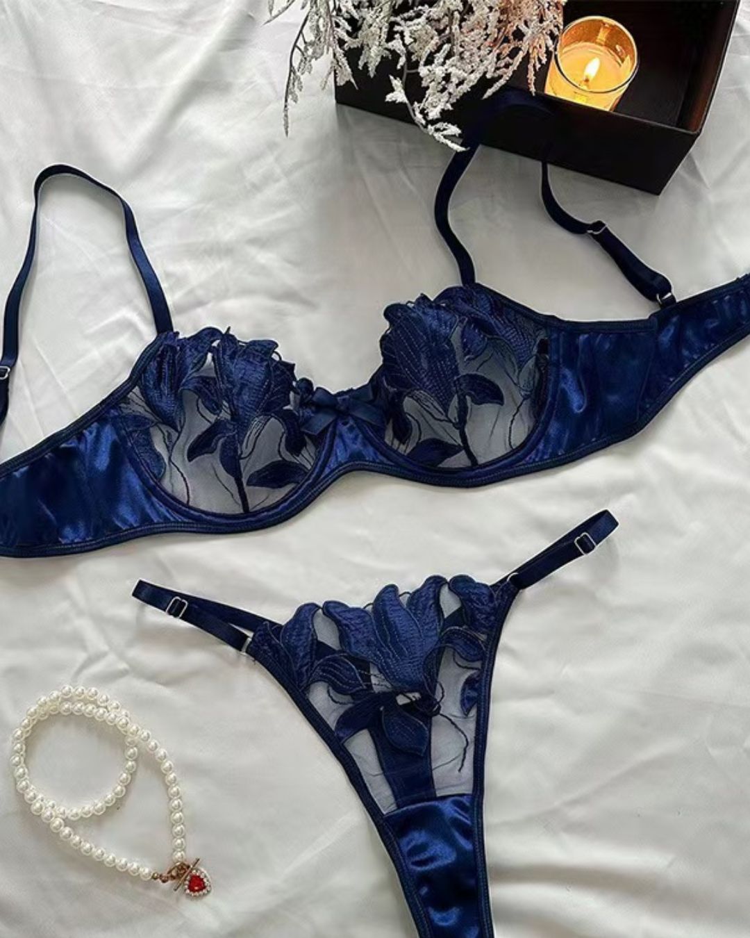 Curvvvy™ French Floral Embroidered Bra