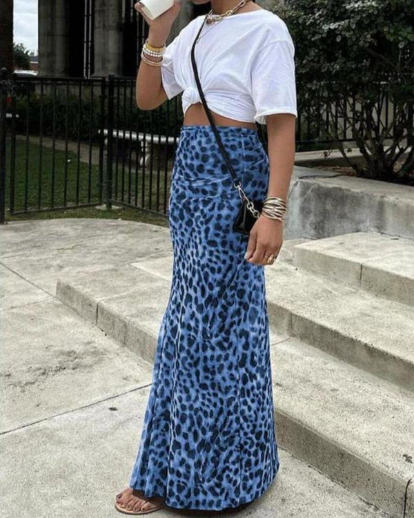 Curvvvy® High-Waisted Leopard Print Mesh Skirt