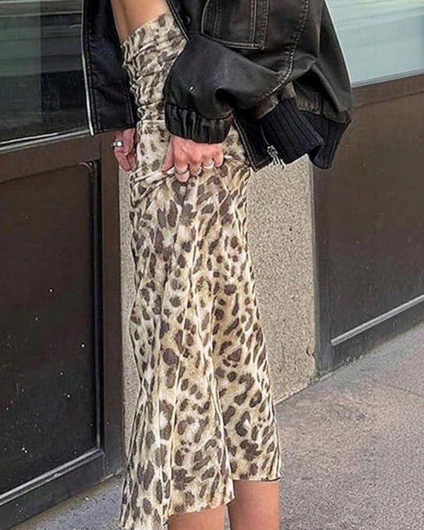 Curvvvy® High-Waisted Leopard Print Mesh Skirt