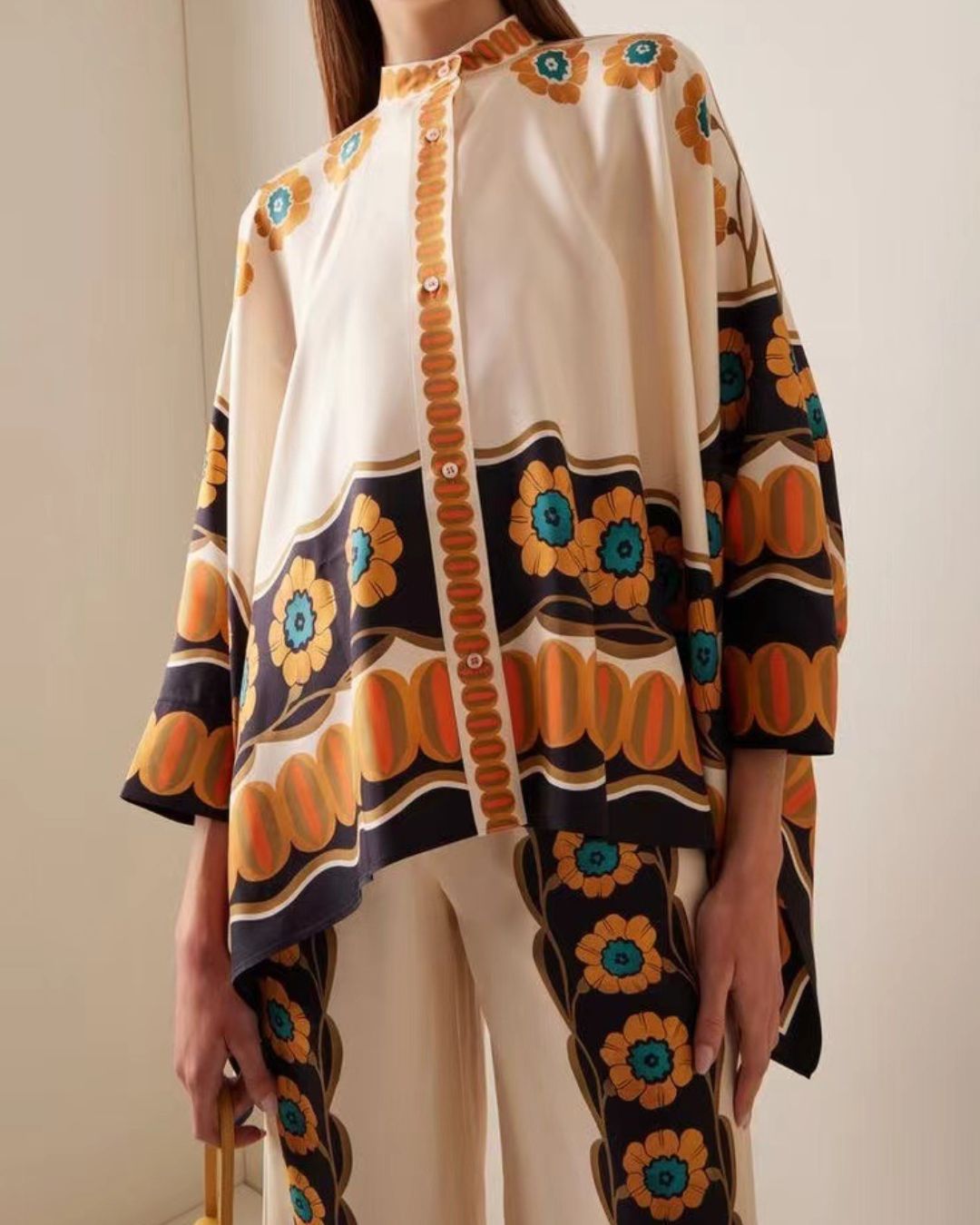Curvvvy® Yellow Daisy Floral Print Two-Piece Set Elegant Shirt and Pants Outfit