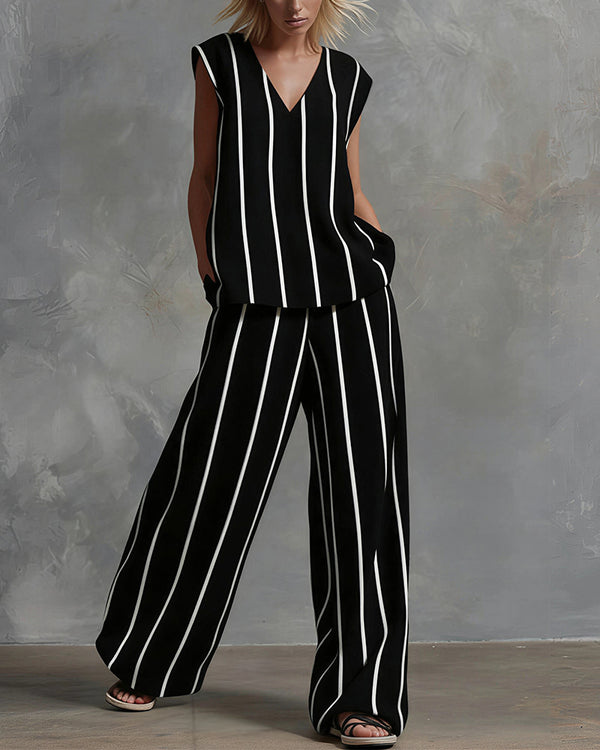 Curvvvy® Effortless Striped Linen Two-Piece Set