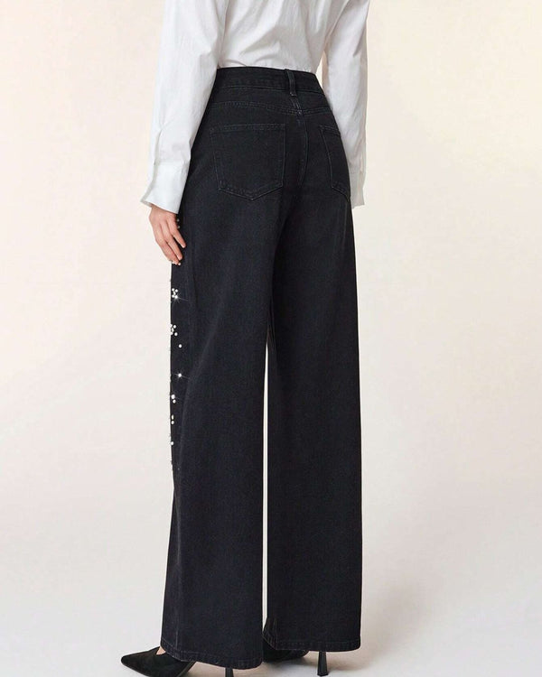 Curvvvy™ Lockere Jeans mit geradem Bein und Perlendetails