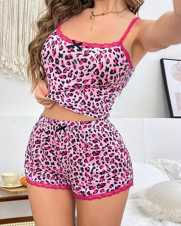 Curvvvy® DreamWear – Pink Lace Pajama Set with Thermal Shorts curvvvy
