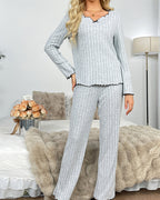 Curvvvy® CozyWear – Black Long-Sleeve Pajama Set with Pants