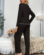 Curvvvy® CozyWear – Black Long-Sleeve Pajama Set with Pants