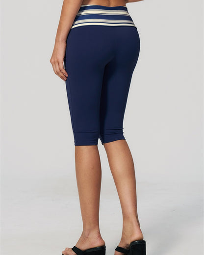 Curvvvy™ Contrast Polka Dot Foldover Waist Capri Leggings