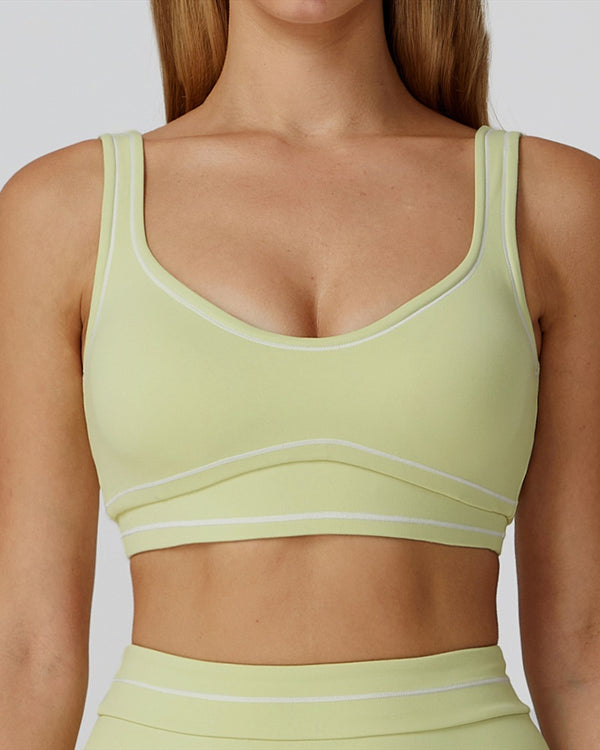 Curvvvy™ Contrast Trim U-Back Sports Bra