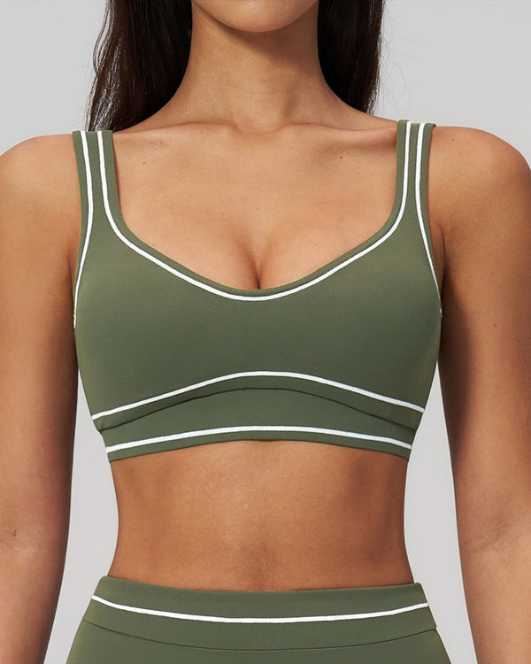 Curvvvy™ Contrast Trim U-Back Sports Bra