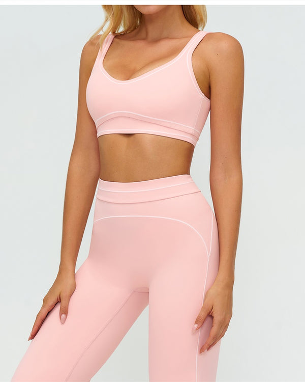 Curvvvy™ Contrast Trim U-Back Sports Bra