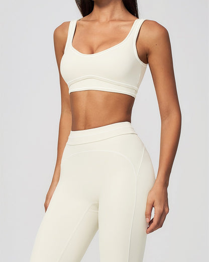 Curvvvy™ Contrast Trim U-Back Sports Bra