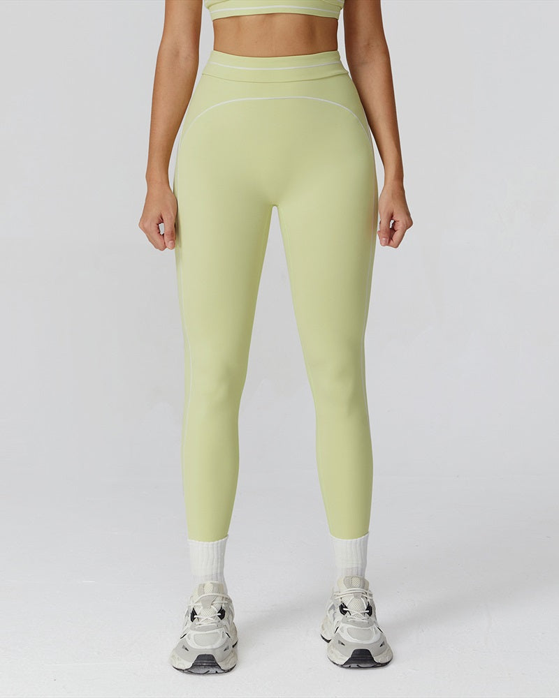 Curvvvy™ High-Waisted Contrast Trim Yoga Leggings