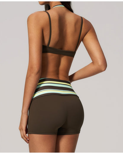 Curvvvy™ Contrast Trim Strappy Back Halter Sports Bra