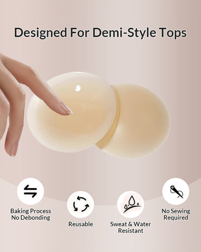 Curvvvy® Invisible silicone nipple covers – reusable & hypoallergenic.