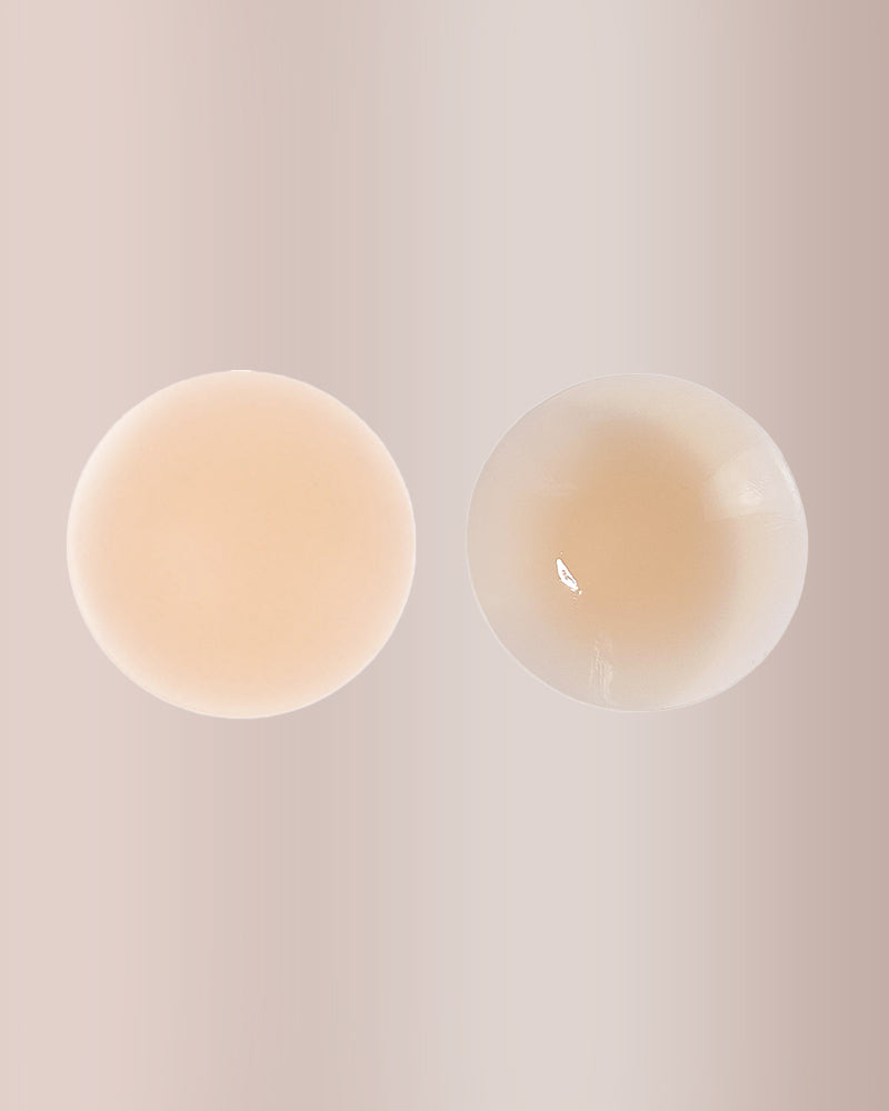 Curvvvy® Invisible silicone nipple covers – reusable & hypoallergenic.