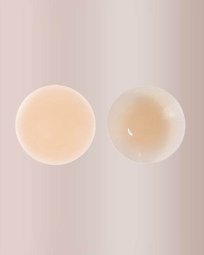 Curvvvy® Invisible silicone nipple covers – reusable & hypoallergenic.