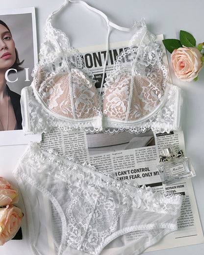 Curvvvy™ Floral Lace Halter Bralette & Cheeky Panties Lingerie Set