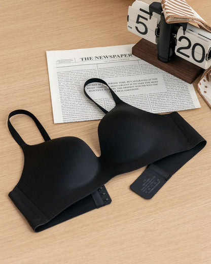 Curvvvy™ Satin Lightly Lined Wireless Bras