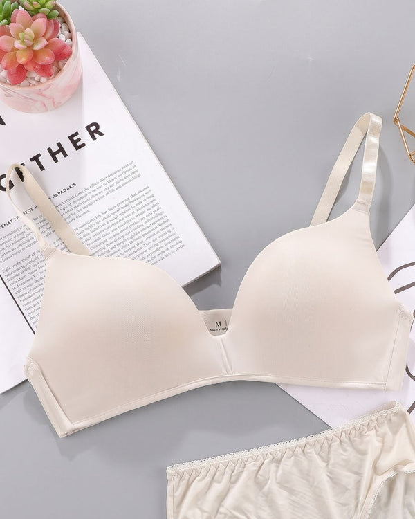 Curvvvy™ Lightly Lined Wireless Bras