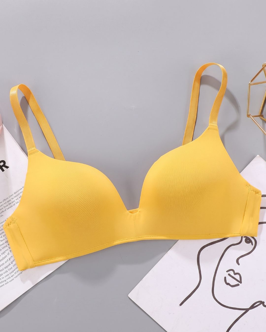 Curvvvy™ Lightly Lined Wireless Bras