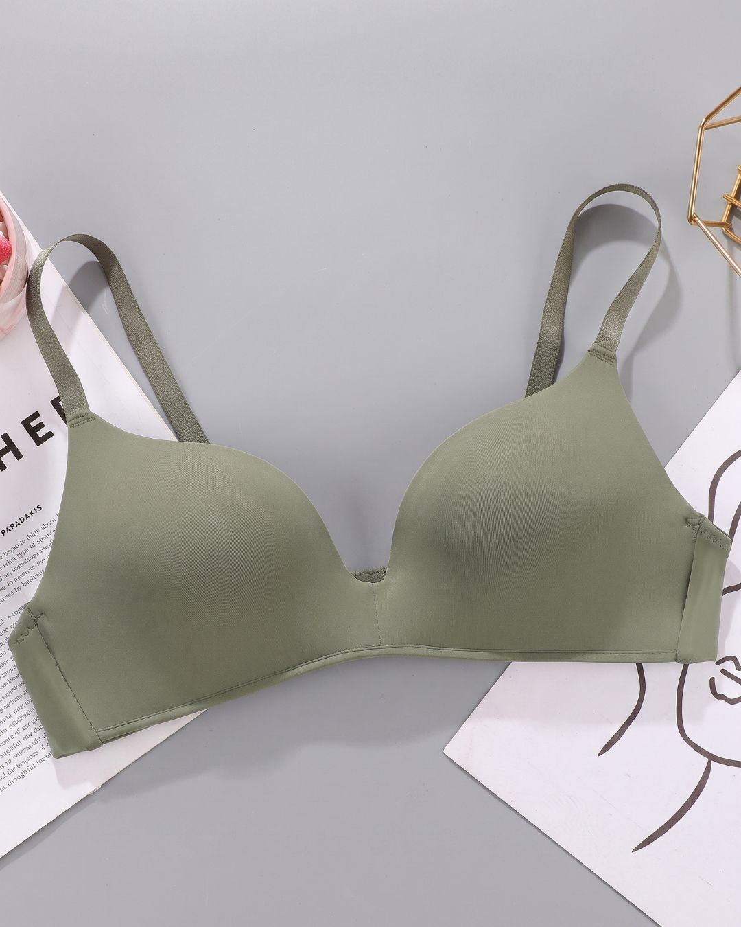 Curvvvy™ Lightly Lined Wireless Bras