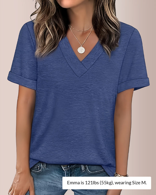 Curvvvy® The Essential V-Neck Relaxed Fit Short Sleeve Top