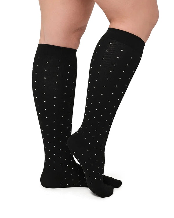 Curvvvy™ Knee-High Athletic Compression Socks