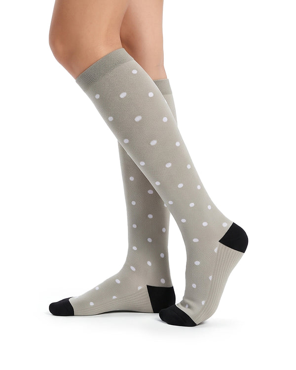 Curvvvy™ Knee-High Compression Sports Socks