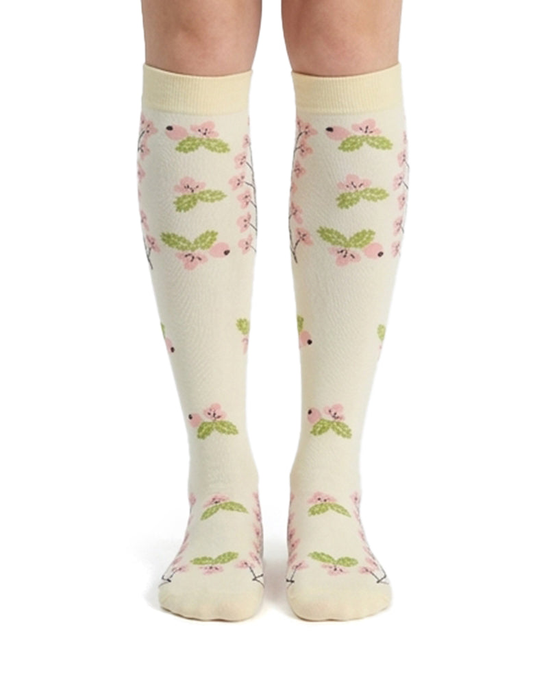 Curvvvy™ Patterned Compression Knee-High Socks