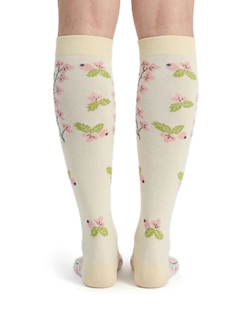 Curvvvy™ Patterned Compression Knee-High Socks