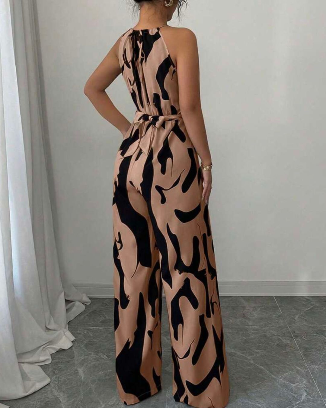 Curvvvy® Floral Print Cinched Waist Up Elegant Casual Romper