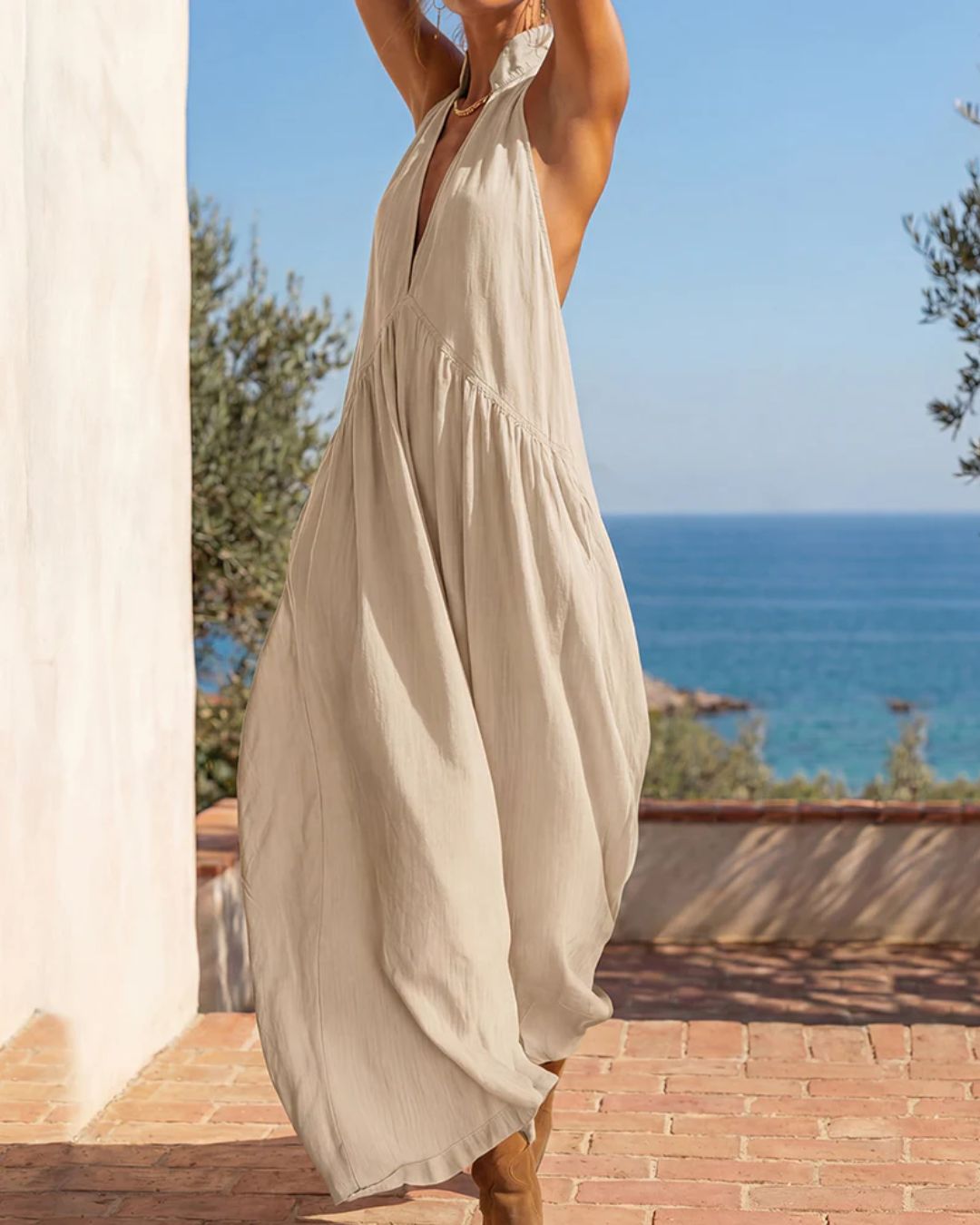 Curvvvy® Slimming Flowy Halter Maxi Dress with Pockets