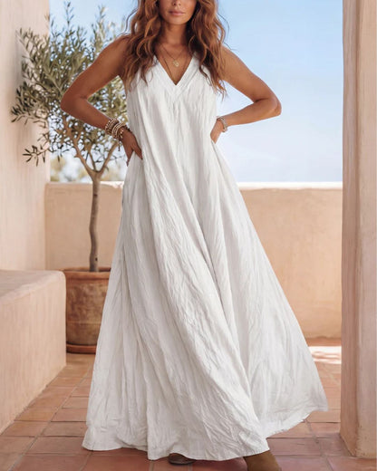 Curvvvy® Flowy Boho V-Neck Halter Maxi Dress