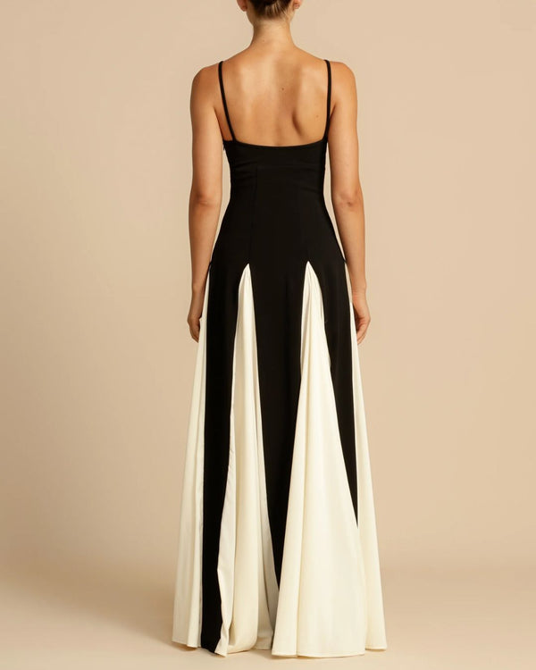 Curvvvy® Paloma A-Line Maxi Dress Contrast Panel Flowy Elegant Evening Dress