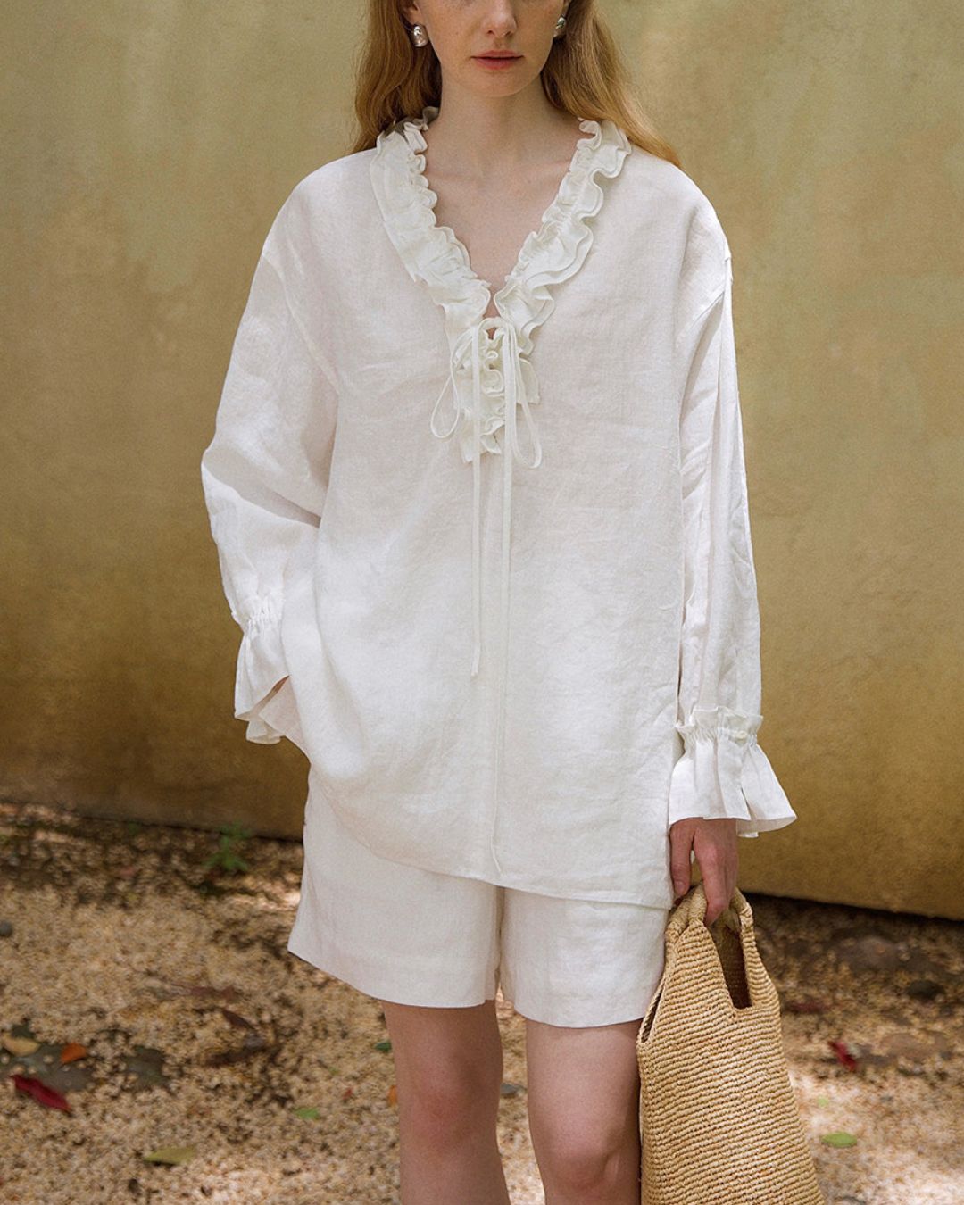 Curvvvy® Linen Romantic Ruffled Puff Sleeve Shirt