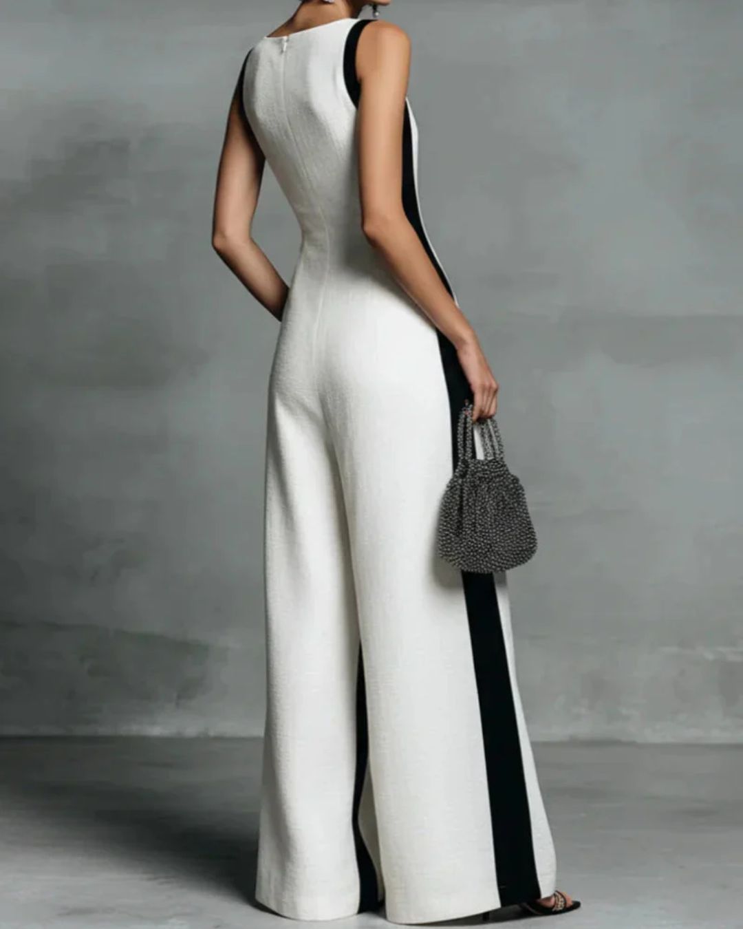 Curvvvy® Monochrome Stripe Jumpsuit Deep V-Neck Wide Leg Elegant Tailored Outfit