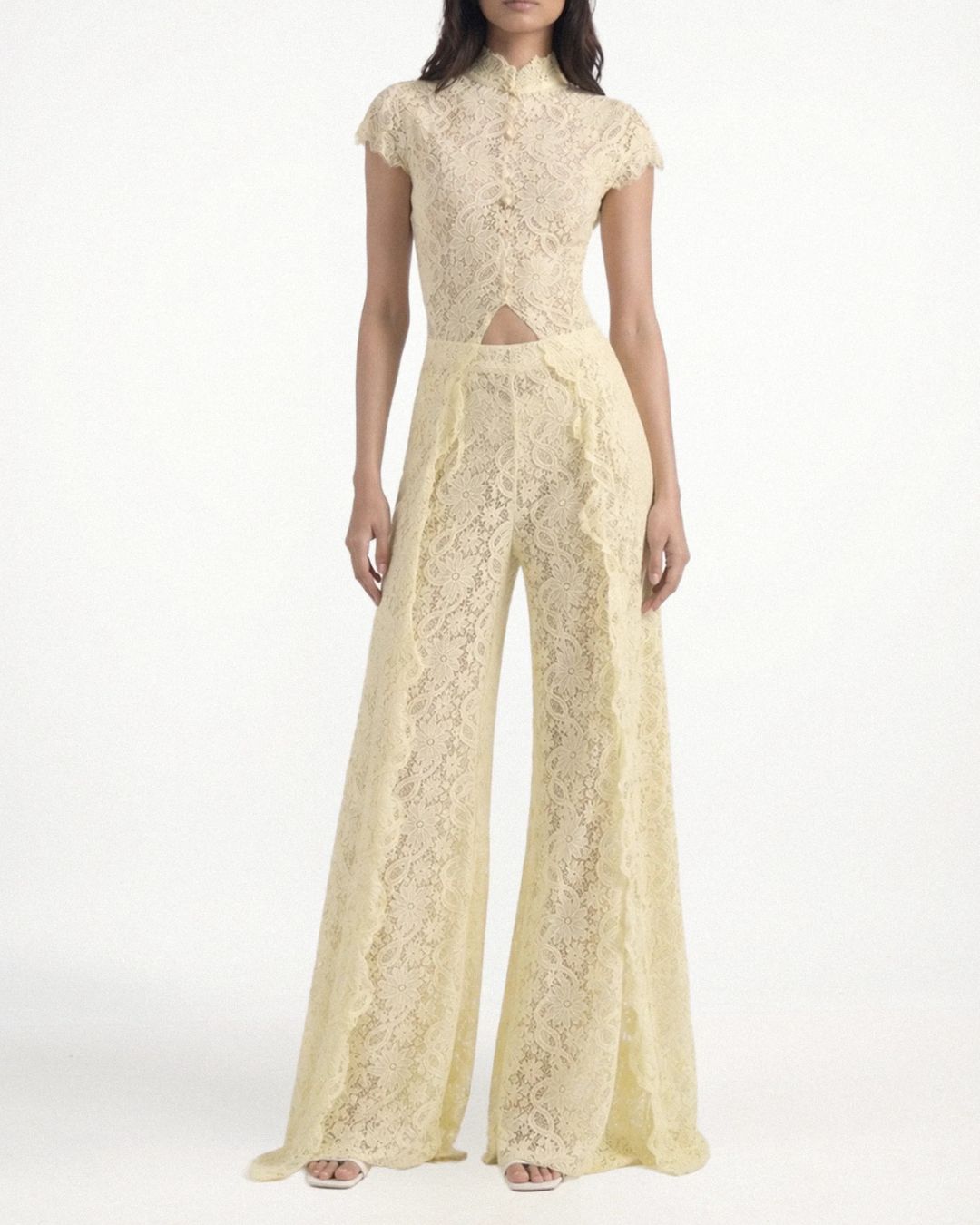 Curvvvy® Elegant Lace Ensemble High Neck Intricate Lace Cut-Out Set