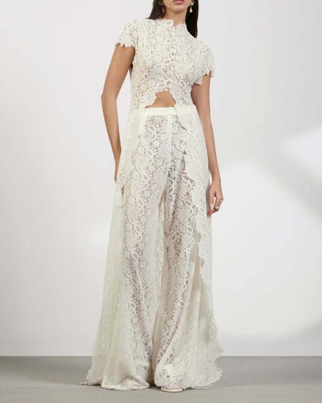 Curvvvy® Elegant Lace Ensemble High Neck Intricate Lace Cut-Out Set
