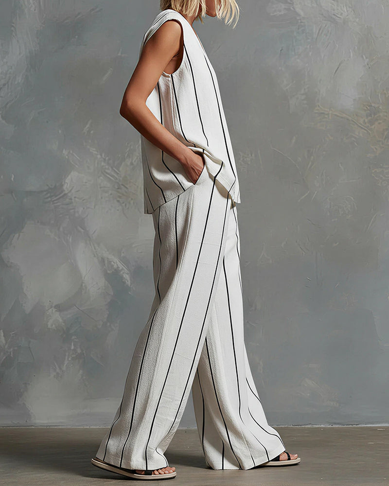 Curvvvy® Effortless Striped Linen Two-Piece Set