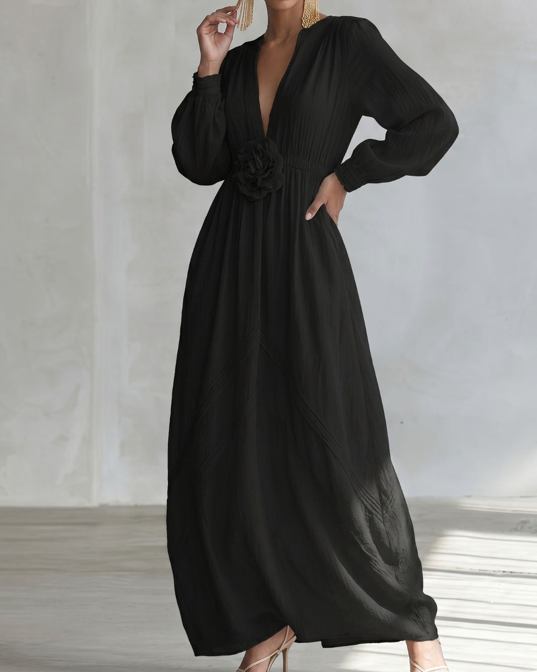 Curvvvy® Deep V-neck Three-dimensional Floral Maxi Dress