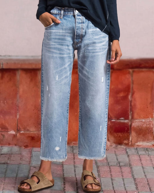 Curvvvy™ Wash Raw Hem Mid Rise Crop Straight Jeans
