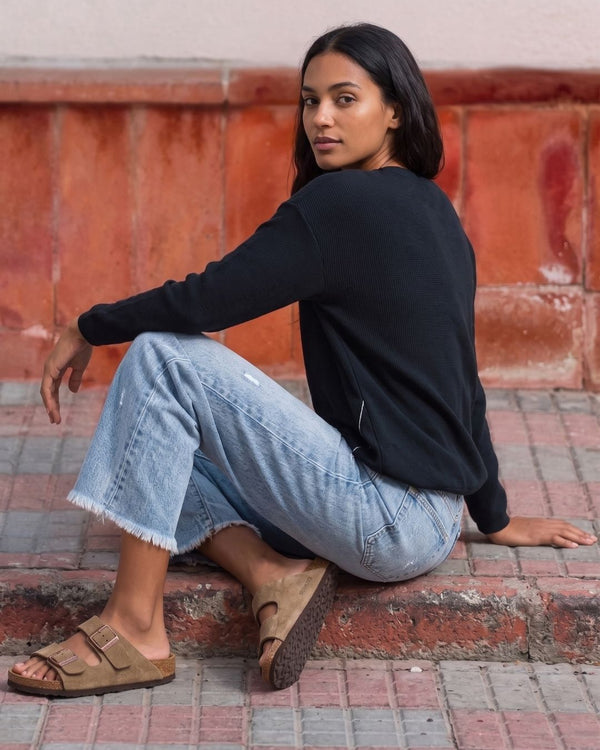 Curvvvy™ Wash Raw Hem Mid Rise Crop Straight Jeans