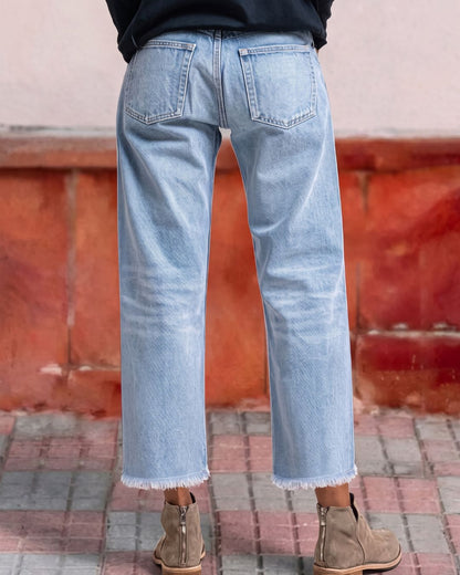 Curvvvy™ Wash Raw Hem Mid Rise Crop Straight Jeans