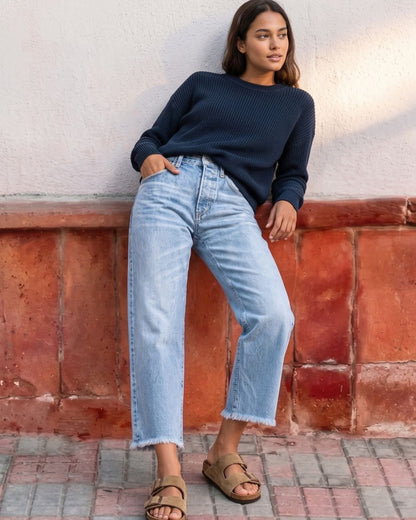 Curvvvy™ Wash Raw Hem Mid Rise Crop Straight Jeans