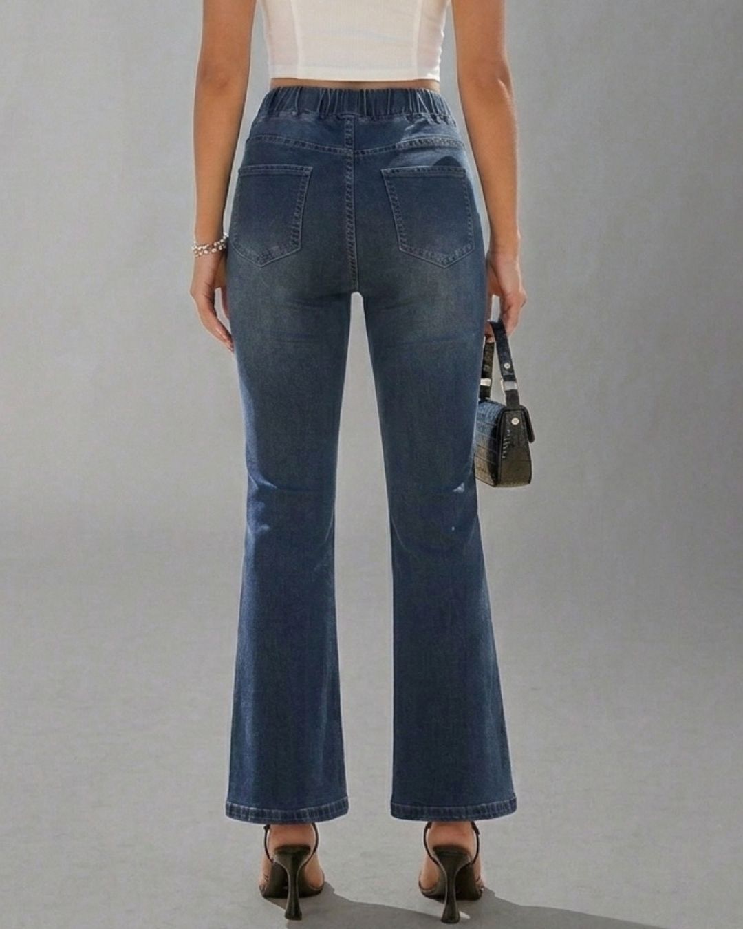 Curvvvy™ Schlupfjeans mit hohem Stretch, schmaler Passform und Schlag