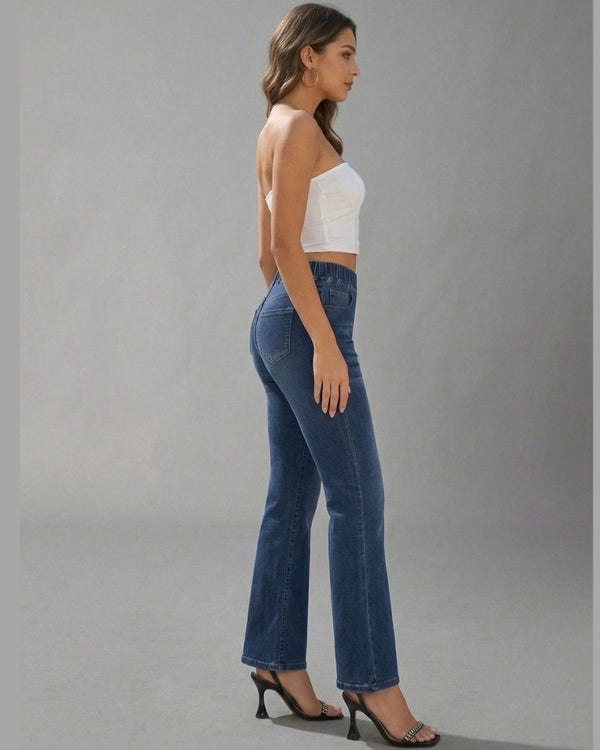 Curvvvy™ Schlupfjeans mit hohem Stretch, schmaler Passform und Schlag