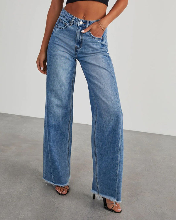 Curvvvy™ Weite Jeans mit lockerem Schnitt und unversäubertem Saum